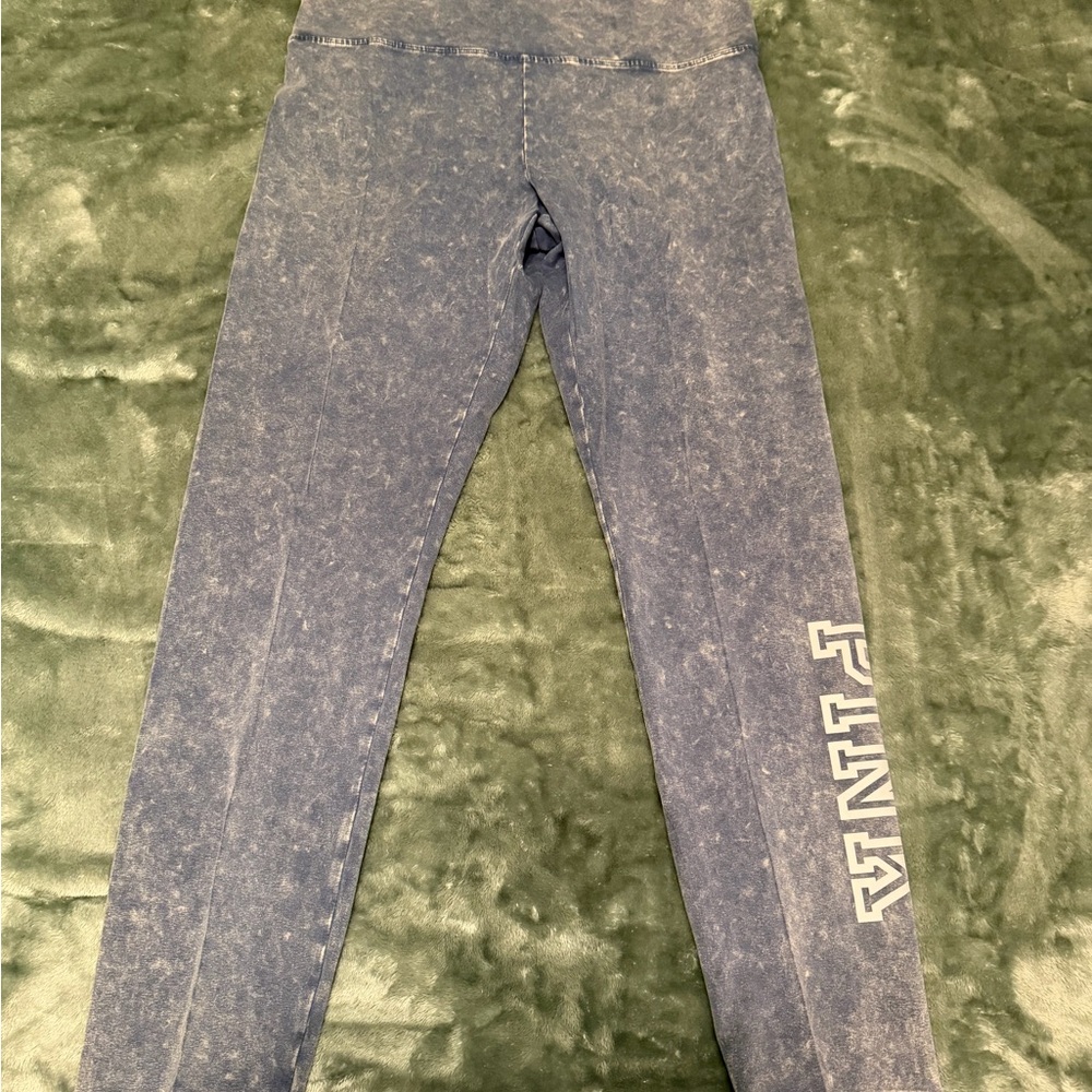 NWTS Womens size XL Victoria’s Secret PINK brand leggings in Blue Stonewash